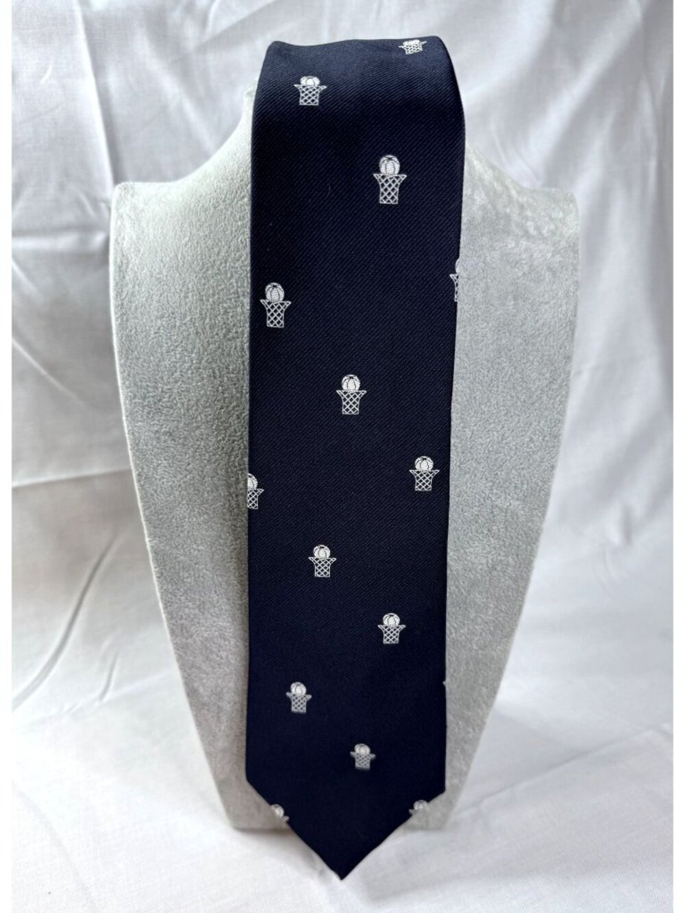 Vintage Sherman's Cravats Ltd Navy Blue Basketball Hoop Novelty Tie USA